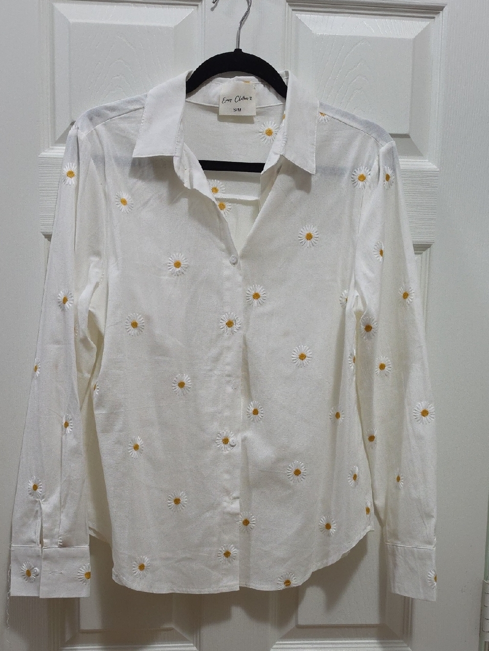 EasyClothes White Button-Down Shirt with Daisy Embroidery